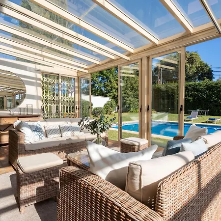 Vacation I Bosquecito, Giant Private Heated Pool, Walk To The Beach, 6 Bdr, Spacious Villa, Bbq, Alarm System, Ample Garden Marbella